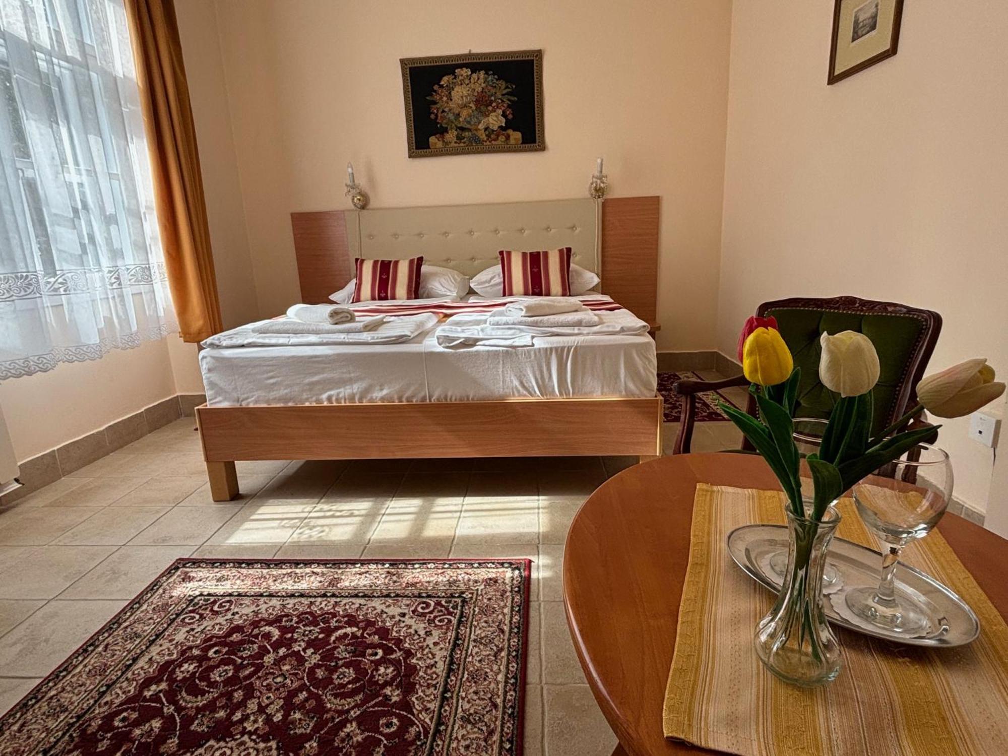 Festetich Kastelyszallo Es Zsuzsanna Hotel Szeleste Zewnętrze zdjęcie