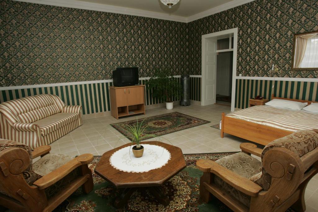 Festetich Kastelyszallo Es Zsuzsanna Hotel Szeleste Pokój zdjęcie